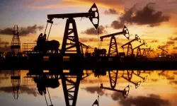 Petrol fiyatları geriliyor! Ukrayna'da ateşkes beklentisi etkisi