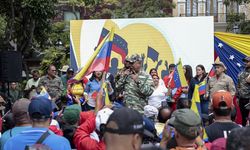Venezuela ABD'ye karşı savunma hazırlıklarını artırdı