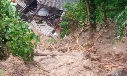 Sri Lanka'da sel felaketi! Ölenlerin sayısı 123'e çıktı