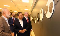 Peygamberimiz Hazreti Muhammed (sav)'in hadislerinden ilham alarak hazırlanan "Tesbihat" sergisi açıldı