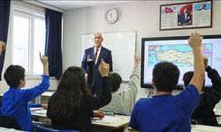 Öğretmenler Günü'nde öğretmenlerin talepleri: Ek zam ve atama beklentisi...