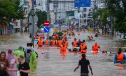 Bilanço arttı! Vietnam'da şiddetli yağışların neden olduğu sellerde ölü sayısı 90'a yükseldi