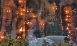 Hong Kong'da sitede çıkan yangında 83 kişinin vefat ettiği açıklandı!