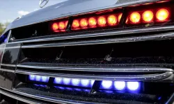 Çakarlı araç cezalarında devrim gibi karar: AYM o maddeyi iptal etti