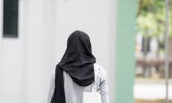 14 yaş altına başörtüsü yasağı geliyor: 12 bin kız öğrenci etkilenebilir!