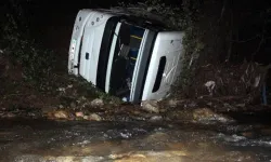 Zonguldak'ta minibüs dereye uçtu! Acı haber geldi