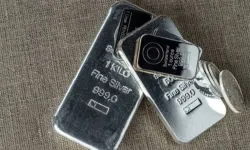 Gümüşte tarihi zirve: 66 doları aştı! Yatırımcısına yüzde 114 kazandırdı!