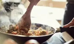 Mutfağınızdaki gizli tehlike: Pişirmek bile o zehri yok etmiyor!