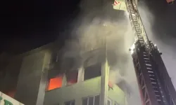 Başakşehir’de korkutan anlar: İmalathanede çıkan yangın söndürüldü