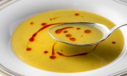 Çorbaya sadece bir kaşık ekleyin! Öksürüğü bıçak gibi kesiyor