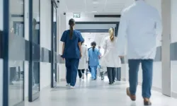 Hastanelerde enfeksiyon kontrolüne yeni düzenleme Resmi Gazete’de yayımlandı