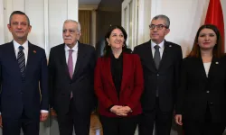 Ertelenen kritik zirve: CHP ve DEM Parti masaya oturuyor