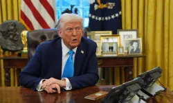 Göçmen karşıtı Trump, Somali asıllı Omar'a yüklendi: "Ülkeden atılmalı"