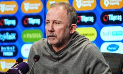 Sergen Yalçın’dan Trabzonspor maçı sonrası sert hakem eleştirisi