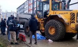 Kars'ta feci kaza! Kepçenin çarptığı yaşlı adam yaşamını yitirdi