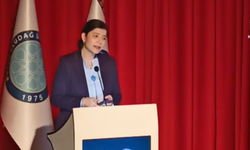 Kenevir Kongresinde duygusal anlar: Prof. Dr. Dilek İnan Türkiye’nin kaybettiği yılları anlattı