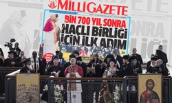 Papa geldi, gitti; Türk medyası uyurken Millî Gazete ülke nöbetinde kaldı