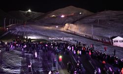 Palandöken’de sezon 'ateş' gibi başladı! Meşaleler yandı, kayak keyfi start aldı