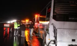 Sakarya’da zincirleme kaza: 6 araç karıştı! 12 kişi yaralandı