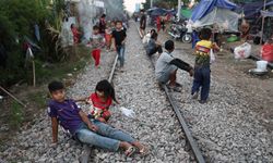 Tayland-Kamboçya sınırında sivil dramı: Parklar sığınak oldu, kaçış sürüyor