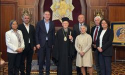 DEM Parti Eş Genel Başkanı Tuncer Bakırhan,  ve Milletvekillerinden oluşan bir heyet  Fener Rum Patriği Bartholomeos’u ziyaret etti