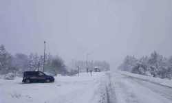 Kış yüzünü iyice gösterdi! Zonguldak, Düzce ve Karabük'te 428 köy yolu kar nedeniyle ulaşıma kapandı