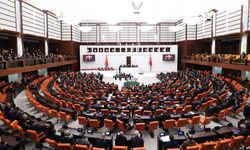 Meclis'te kritik onay çıktı: Mesai saatleri değişiyor