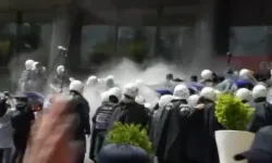 Polis ekipleri CHP Genel Merkezi'ne girdi: Ortalık savaş alanına döndü