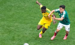 Meksika evinde fırtına gibi başladı: Güney Afrika'yı 2-0 mağlup etti