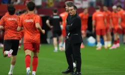 Montella'dan antrenmanda dikkat çeken hareket!