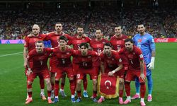 Montella'dan devrim gibi karar! Paraguay maçında o 2 yıldız kulübede