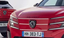 Yeni Peugeot 2008 sızdı! Benzinli devri sona eriyor