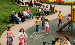 Saadet Partisi'nden "Kentte çocuk olmak" raporu çocuklar için güvenli park ve oyun alanı çağrısı