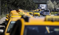 Taksiciler NATO zirvesine hazırlanıyor: “Şoförler beyaz gömlek ve gri pantolon giyecek”