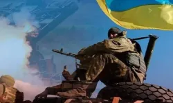 Ukrayna’da seferberlik krizi: Zorla askere alınmak istenen vatandaşı oğlu kurtardı!
