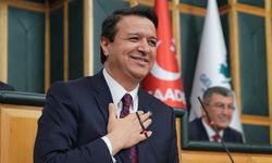 Saadet Partisi’nde 25 yıllık yürüyüşün gururu “Sözümüz sabit, istikametimiz belli: Yaşanabilir bir Türkiye, adil bir dünya!”