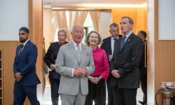 Uzun yıllardan sonra… “Hayırdır İnşallah!” dedirten ziyaret! 3. Charles’tan ilk kez resmi cami ziyareti