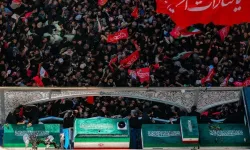 Ali Hamaney için Meşhed'de cenaze töreni düzenlendi