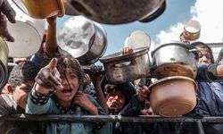 Bin günün ardından Gazze'de aşevleri kuyruğunda süren kıtlık ve yaşam mücadelesi: 164’ü çocuk 460 kişi açlıktan öldü!
