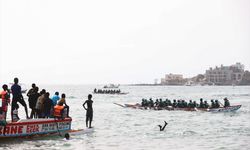 Dakar'da renkli balıkçı tekneleri yarıştı