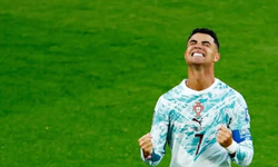 Penaltı atarken yaptığı hareket merak uyandırdı! Ronaldo Besmele mi çekti?