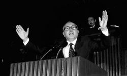 Birleşmiş Milletler nedir ne değildir? Erbakan'dan 10 maddede BM eleştirisi! Hoca sadece eleştirmedi, alternatifini açıkladı!