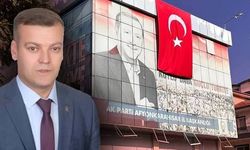 AK Partili Belediye Başkanı istifa etti