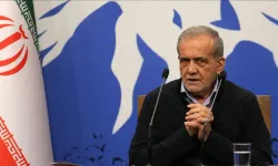 İran Cumhurbaşkanı Pezeşkiyan'dan devlet televizyonuna eleştiri