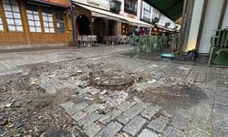 İstanbul'da sağanak nedeniyle Üsküdar'daki Gastronomi Sokağı'nı su bastı