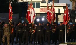 KKTC'de Kıbrıs Barış Harekatı'nın 52. yılı dolayısıyla resmi geçit töreni yapıldı