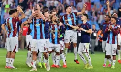 Trabzonspor'dan ağır veda! 9 kişi kaldı, 4 golle yıkıldı