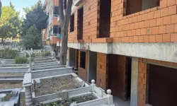 İstanbul'da mezarlığa komşu sıfır daireler şoke etti