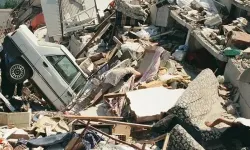 27 yıl geçti ama acılar hâlâ taze! 17 Ağustos 1999'da meydana gelen Marmara Depremi derin izler bıraktı