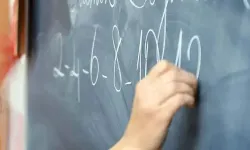 2026-2027 Ücretli Öğretmenlik Başvurusu Nasıl Yapılır? MEB e-Devlet Başvuru Linki ve İlçe Bazında Son Başvuru Tarihleri